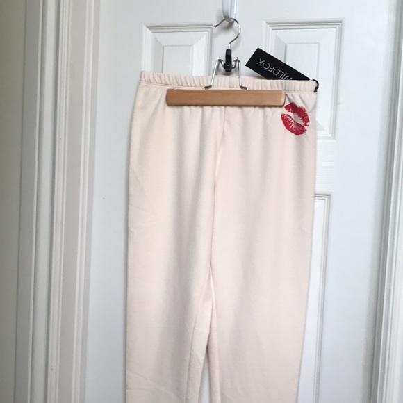 Wildfox Smooches Knox Fleece Joggers in Vanilla - Picture 8 of 8